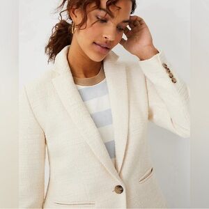 Ann Taylor - the Hutton Blazer in Tweed, Winter White, size 14